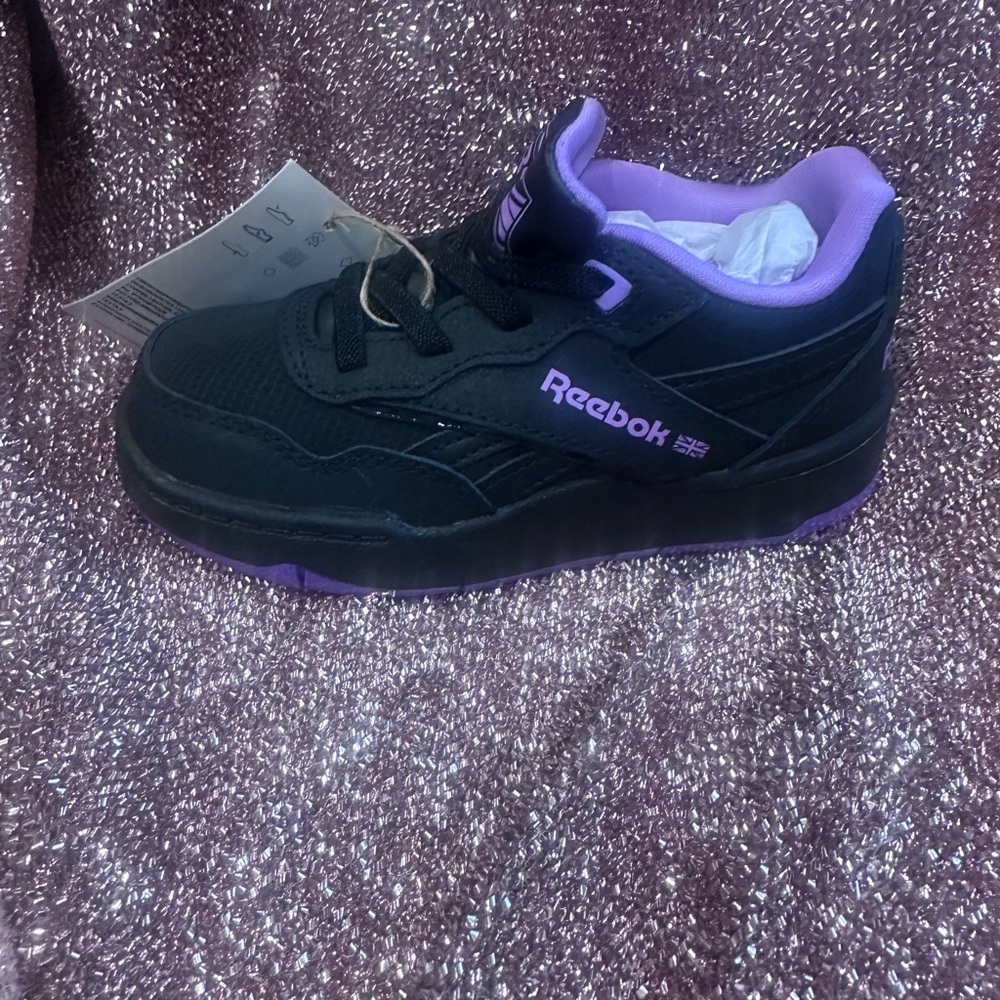 Reebok girls 9c new